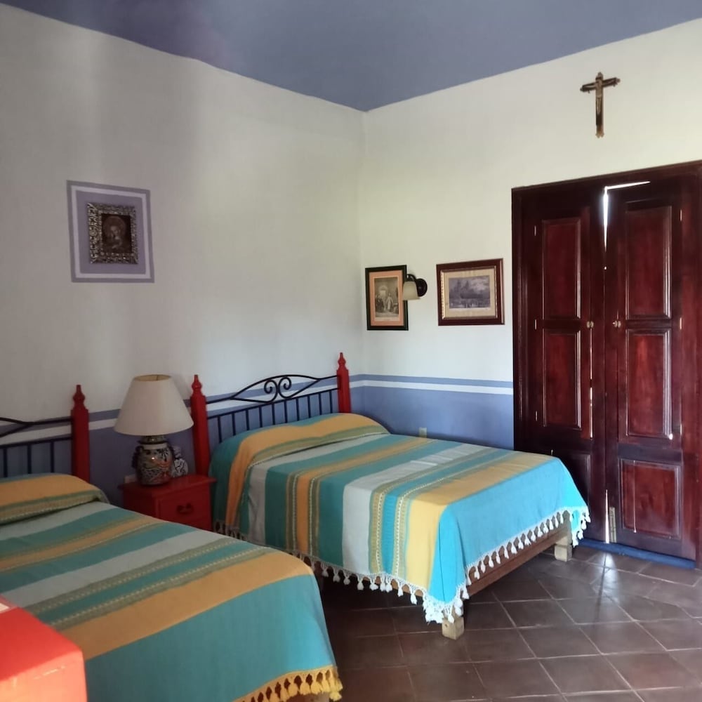 Deluxe Room, 2 Double Beds, Garden View