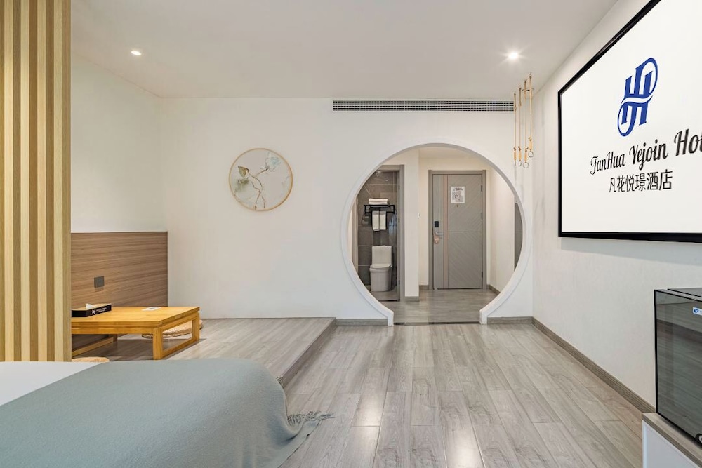 Luxury Double Room, City View photo 3