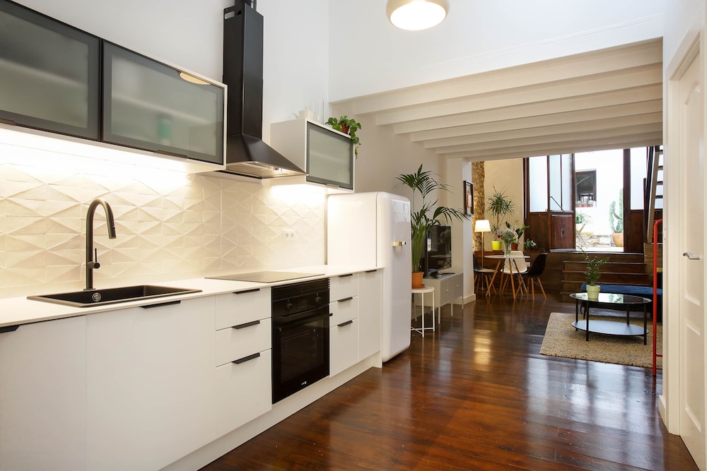 Signature Apartment, Annex Building photo 3