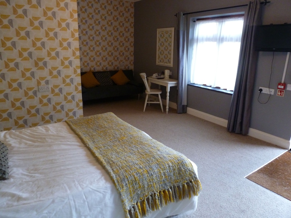 Double Room, Accessible (Disabled Access Room 8) photo 2