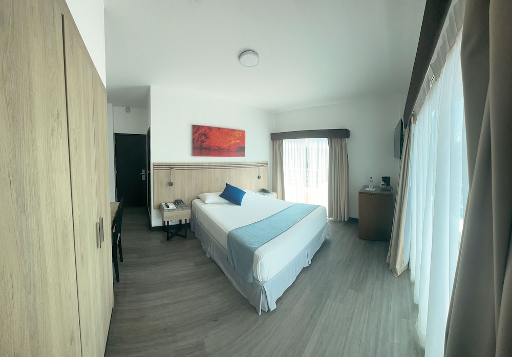 Double or Twin Room photo 2