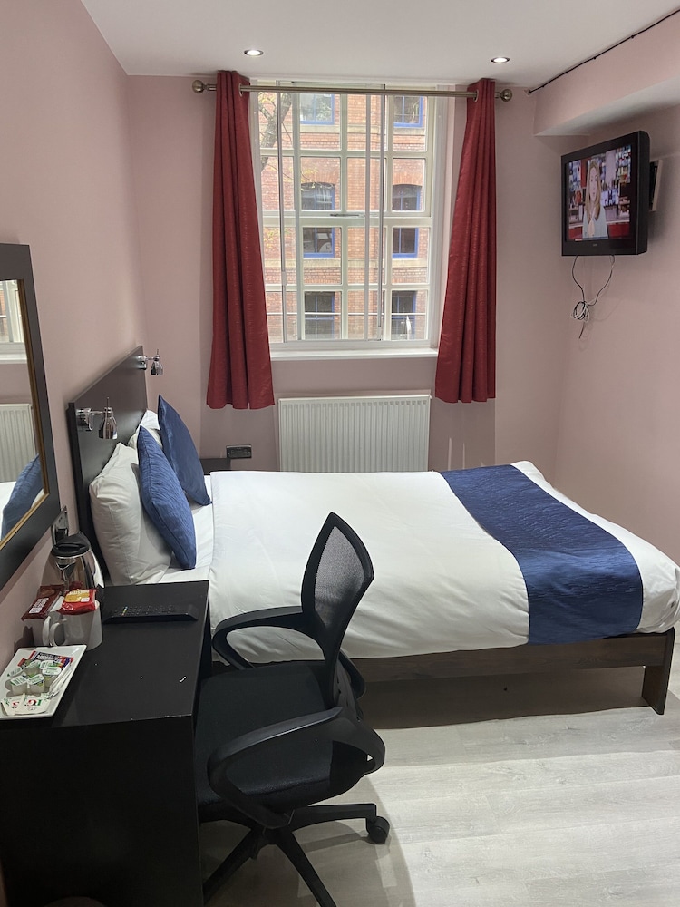 Standard Double Room photo 3