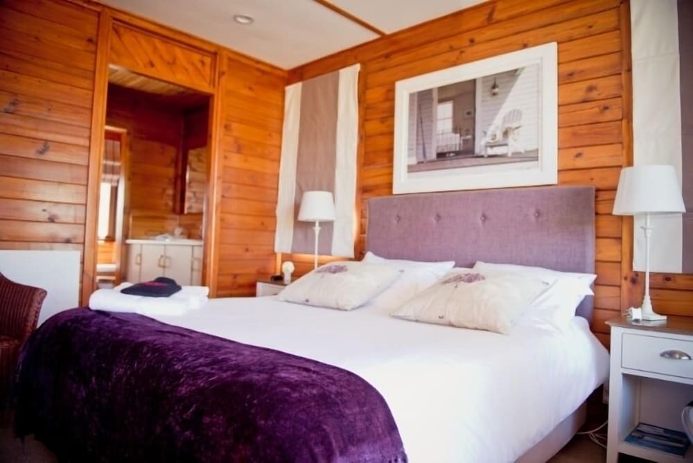 Standard Double Room photo 3