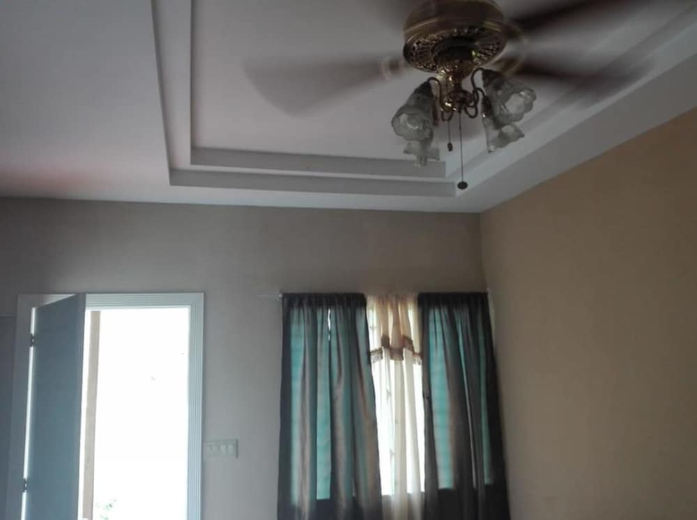 Deluxe Cabin, 2 Double Beds