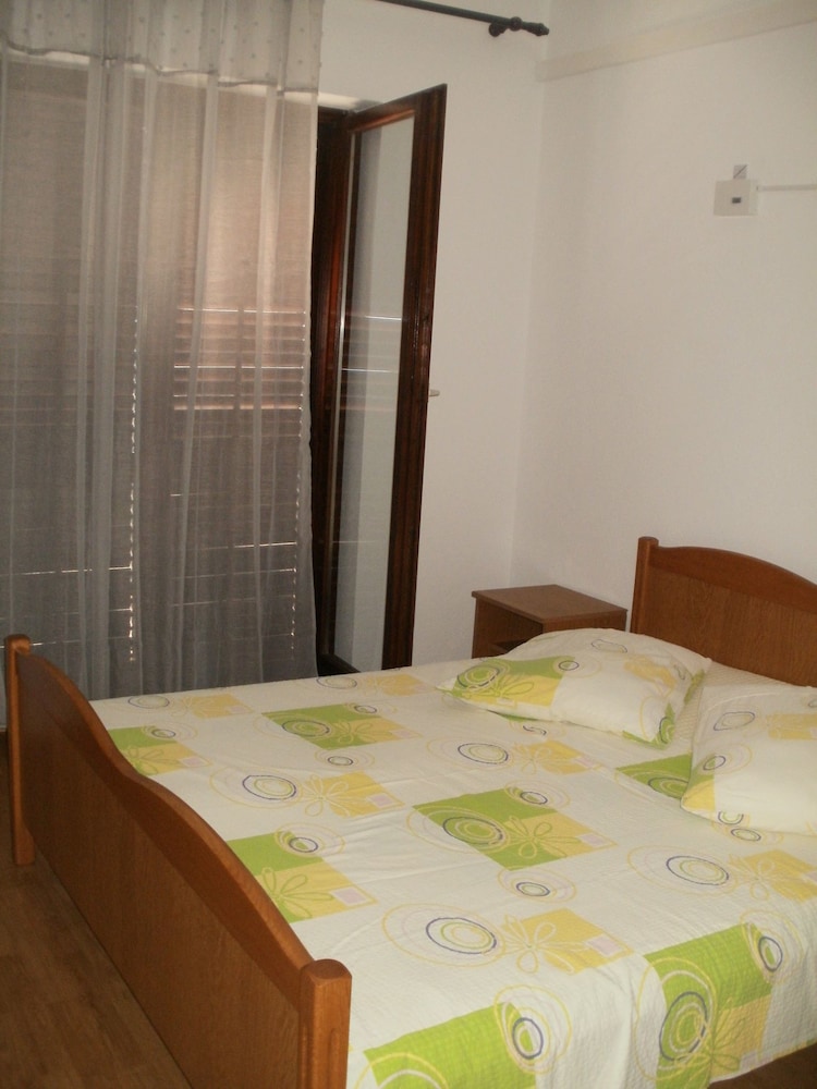 Basic Apartment, 1 Bedroom, Balcony, Sea View (1)