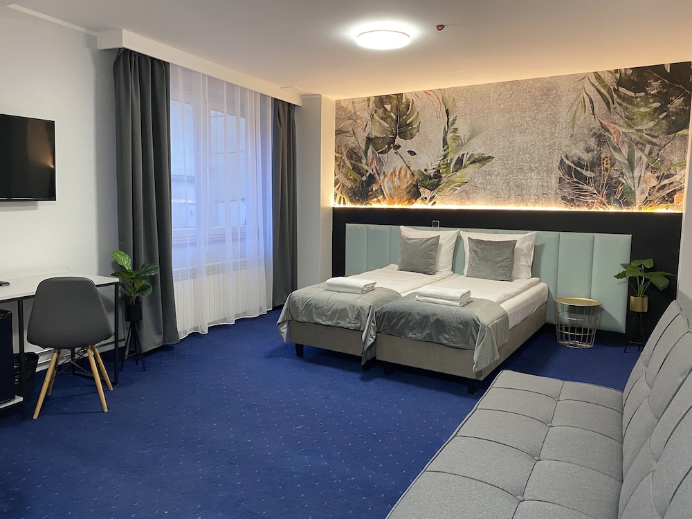 Deluxe Quadruple Room - Photo 3