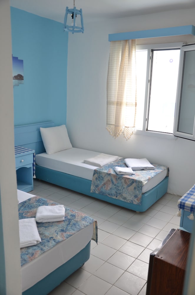 Standard Double or Twin Room photo 3
