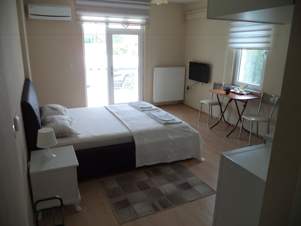 Luxury Studio, 1 Bedroom photo 1
