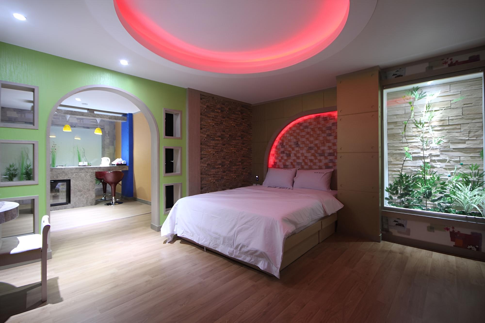 Suite photo 1