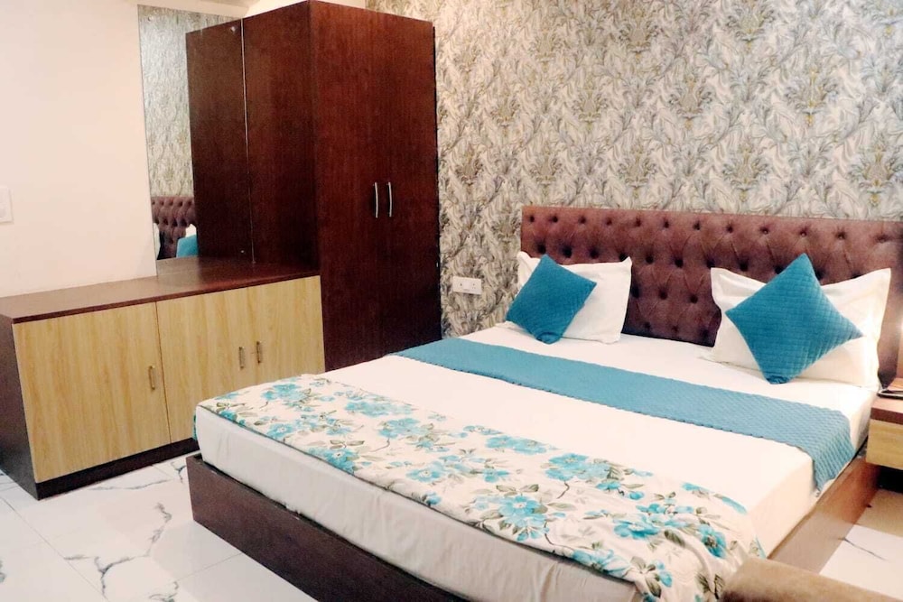 Deluxe Double or Twin Room - Photo 3
