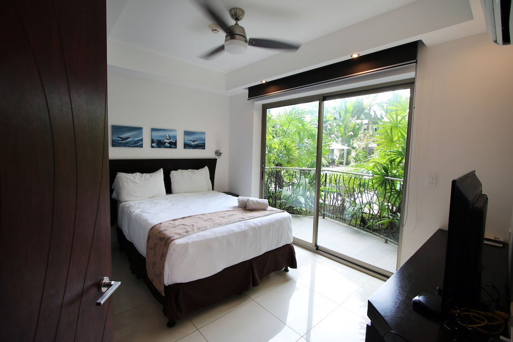 Suite Jardín de 1 Habitación con Cocina, Sala de Estar, 2 Terrazas