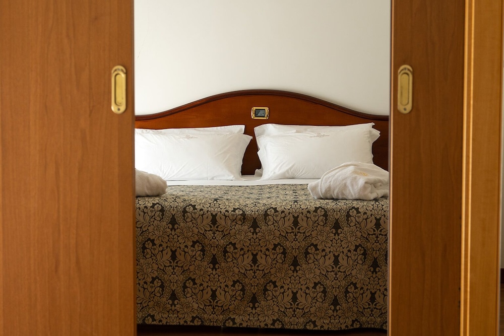 Suite photo 1