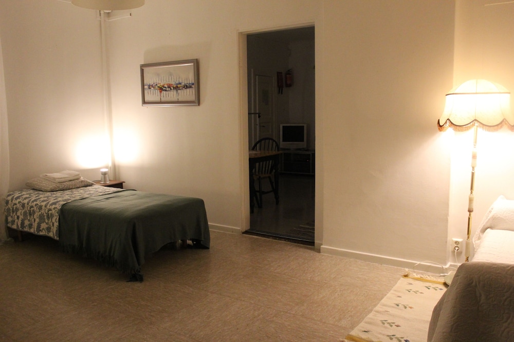 Traditional Apartment photo 2