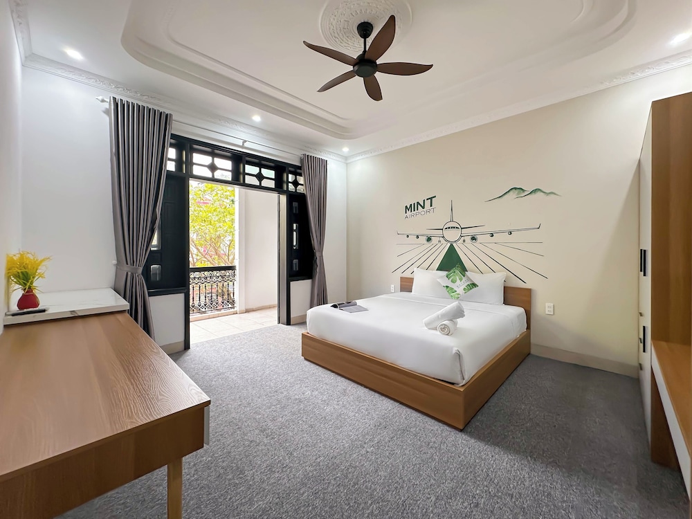 Deluxe Double Room, City View