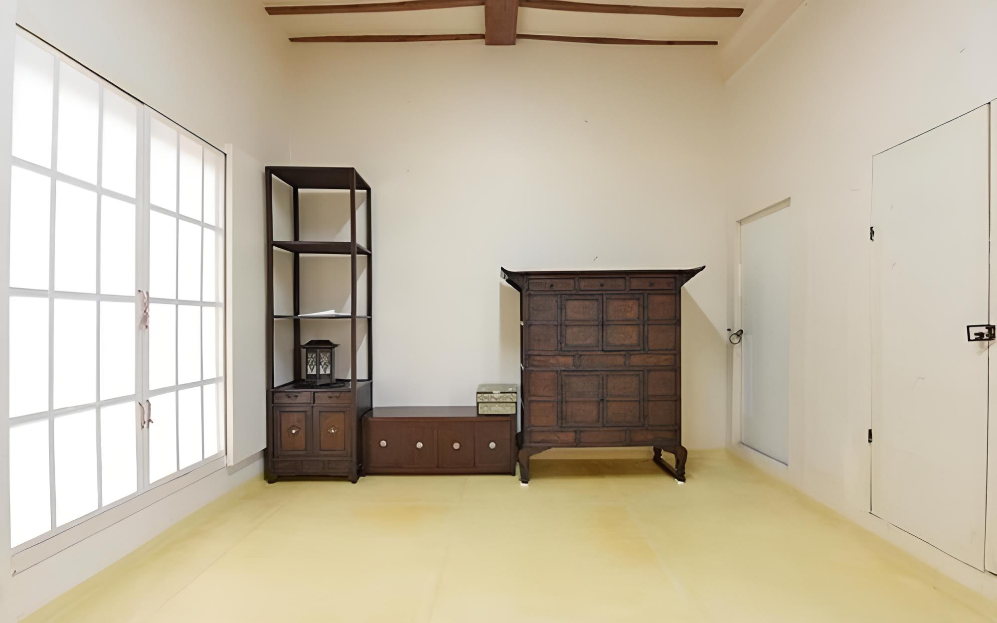 Room (Jungsarangbang) - Photo 1
