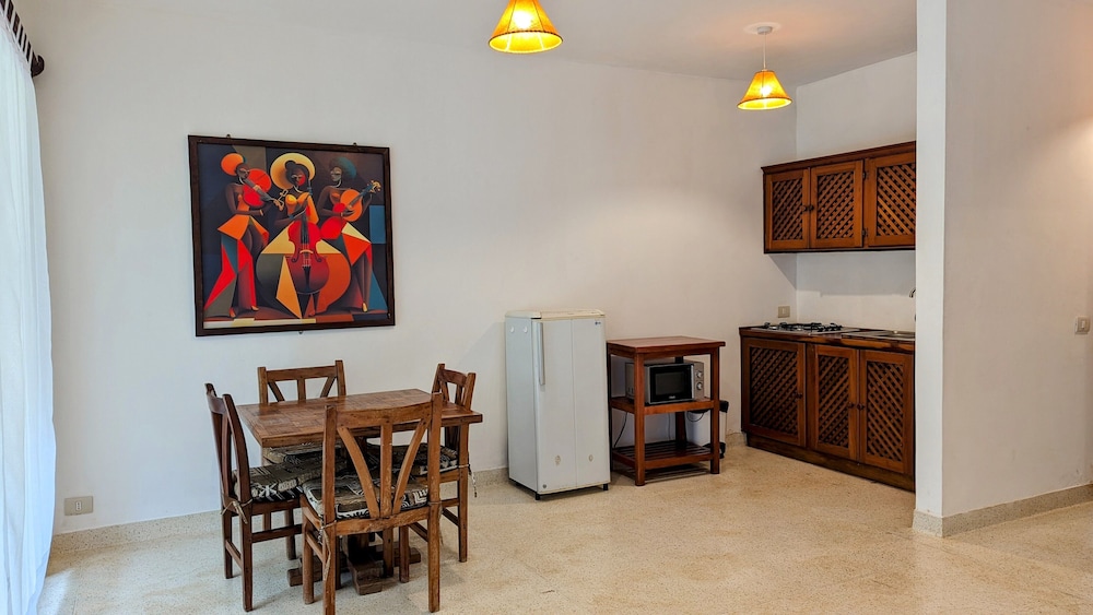 Traditional Suite, 1 Bedroom, Garden View, Ground Floor - Photo 9