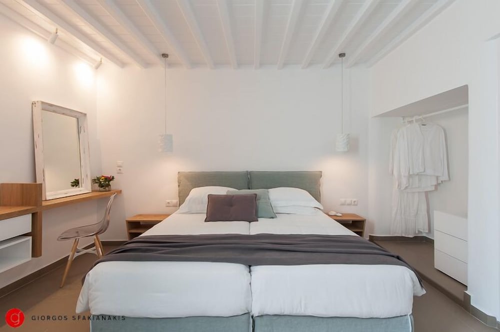 Deluxe Room - Photo 4