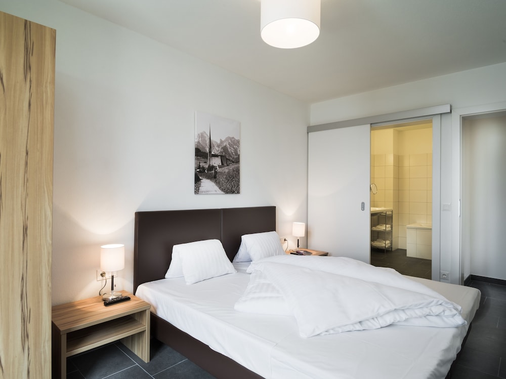 Standard Apartment, 3 Bedrooms, Terrace, Mountain View photo 1