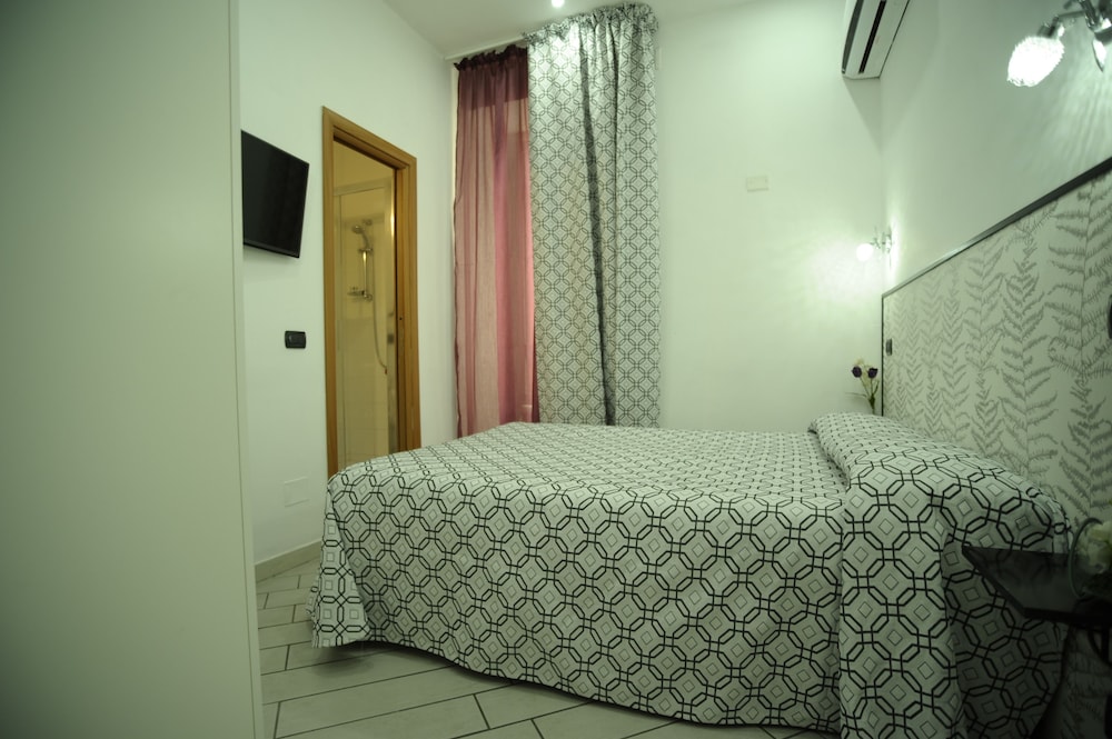 Basic Double Room, Balcony