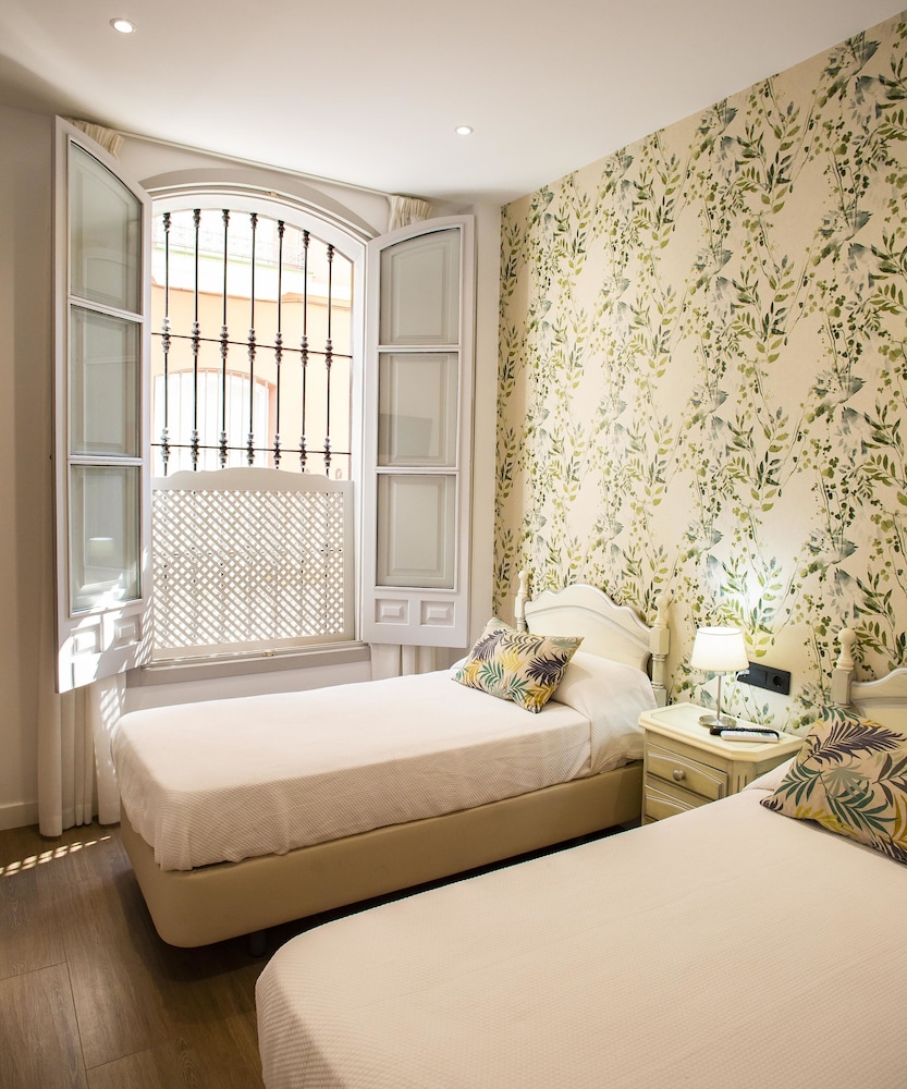 Double room 2 beds - private bathroom