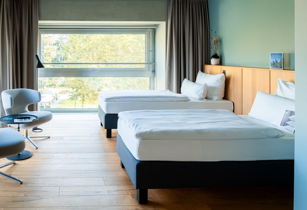 Executive Studio, 2 Twin Beds - Photo 1