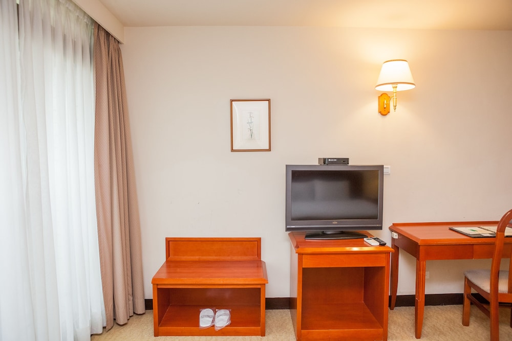 Standard Double Room - Photo 17