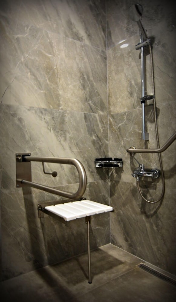 Deluxe Double or Twin Room - Photo 31