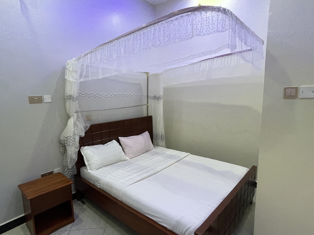 Economy Double Room photo 2