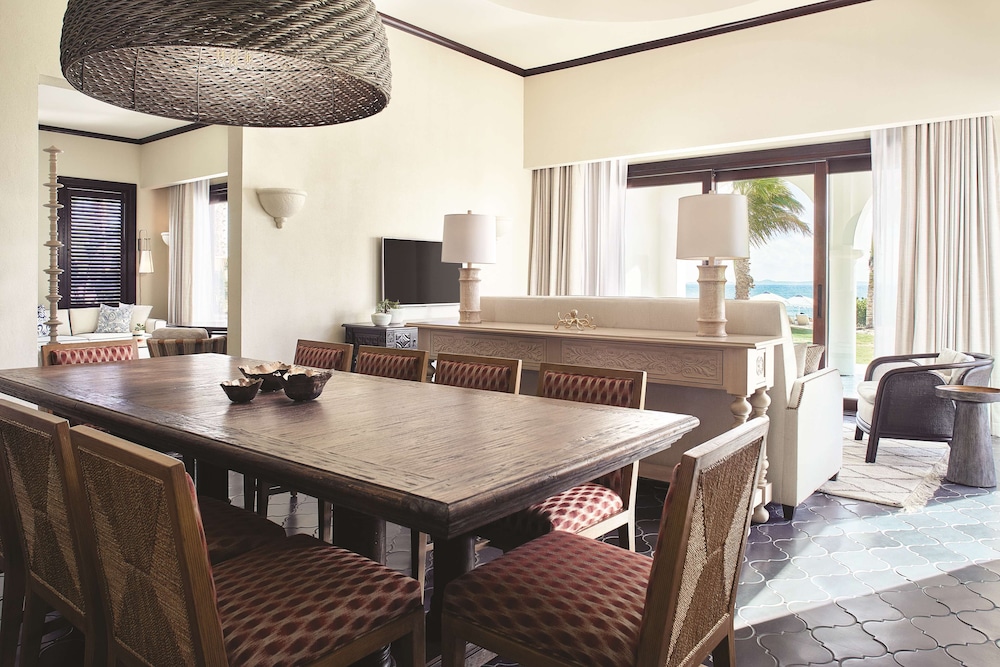 Beachfront Plunge Pool One Bedroom Casita Suite