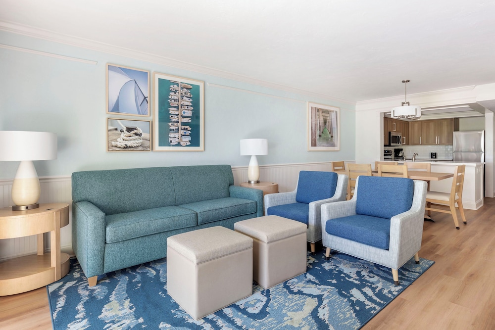 2 Bedroom King and 2 Twins Suite - Photo 6