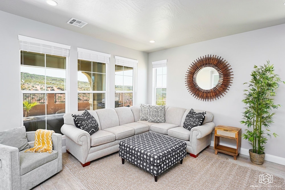 Townhome, 4 Bedrooms photo 1