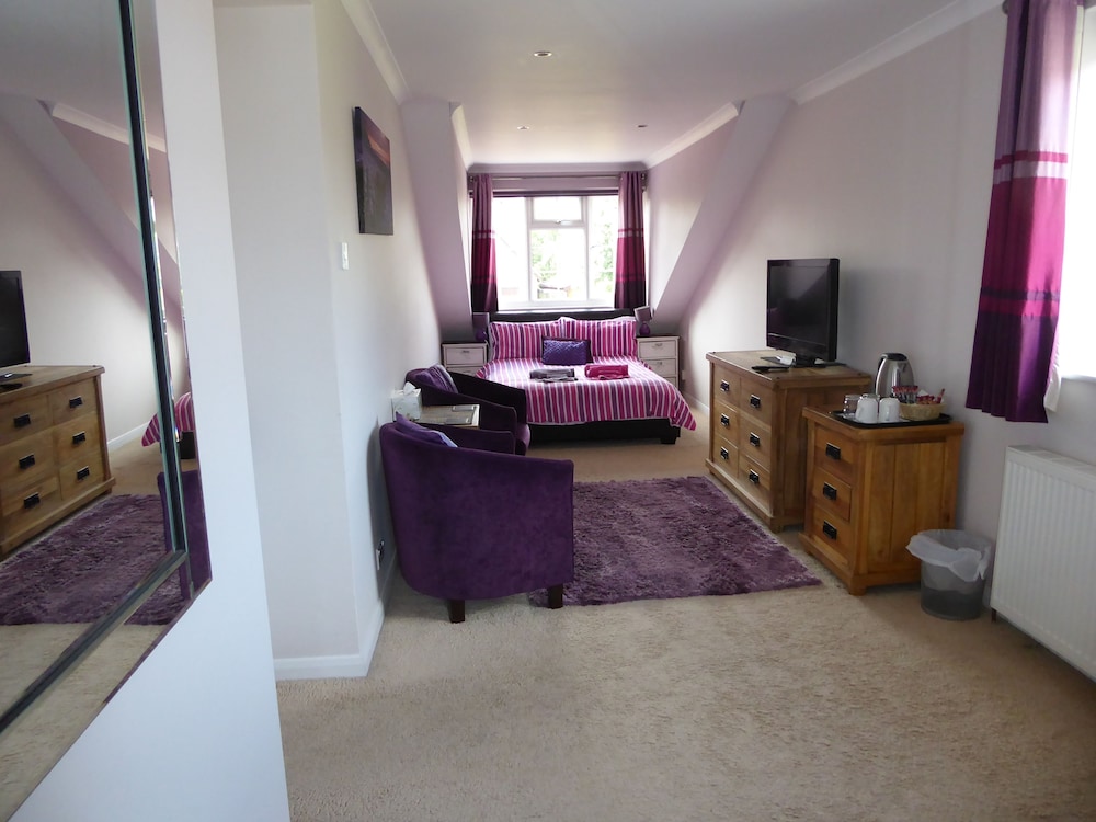 Double Room, Private Bathroom (Thames) photo 1