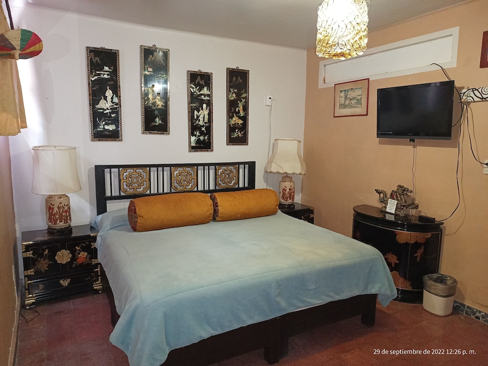 Romantic Room, 1 Bedroom, Jetted Tub, Corner photo 1