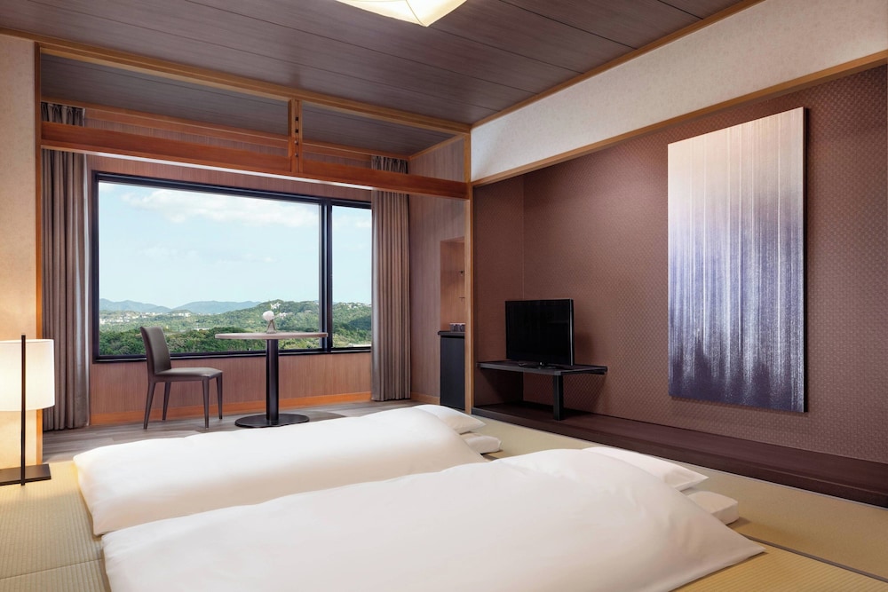 Room, Multiple Beds (Japanese TATAMI)