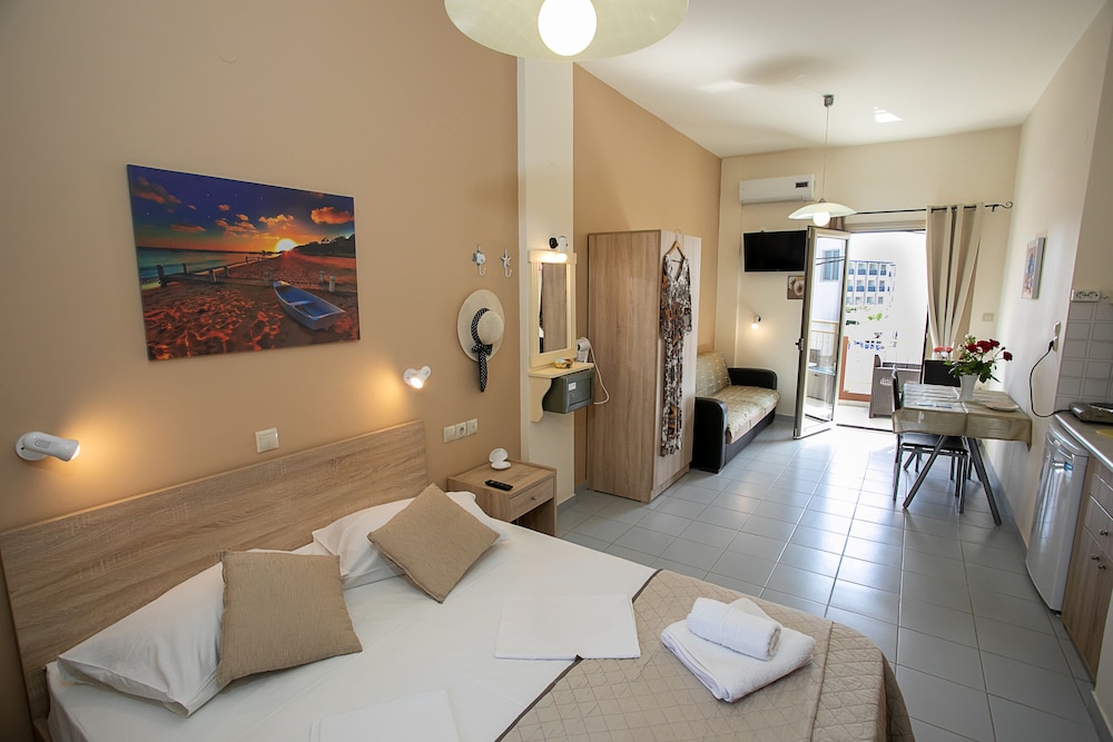 Superior Triple Room photo 1