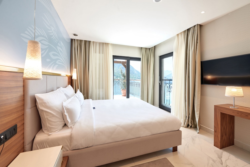Suite, 3 Bedrooms, Sea View photo 1