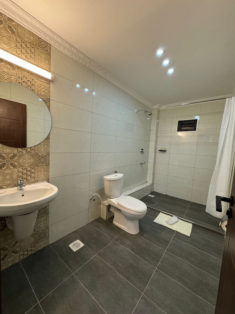 Basic Double Room photo 2