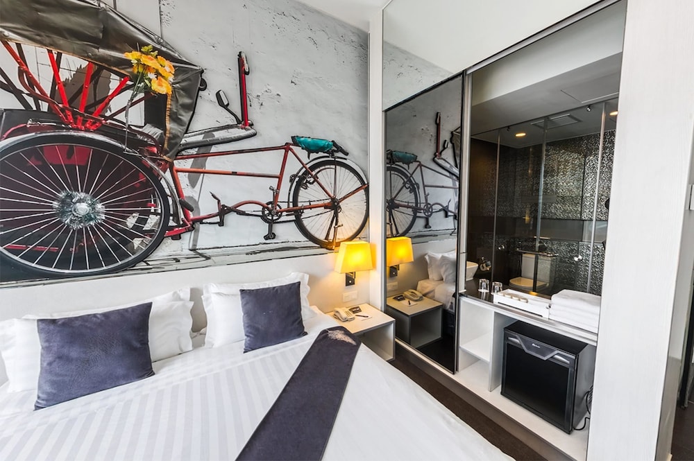 Deluxe Double or Twin Room photo 2