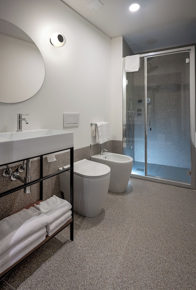 Superior Double or Twin Room - Photo 5