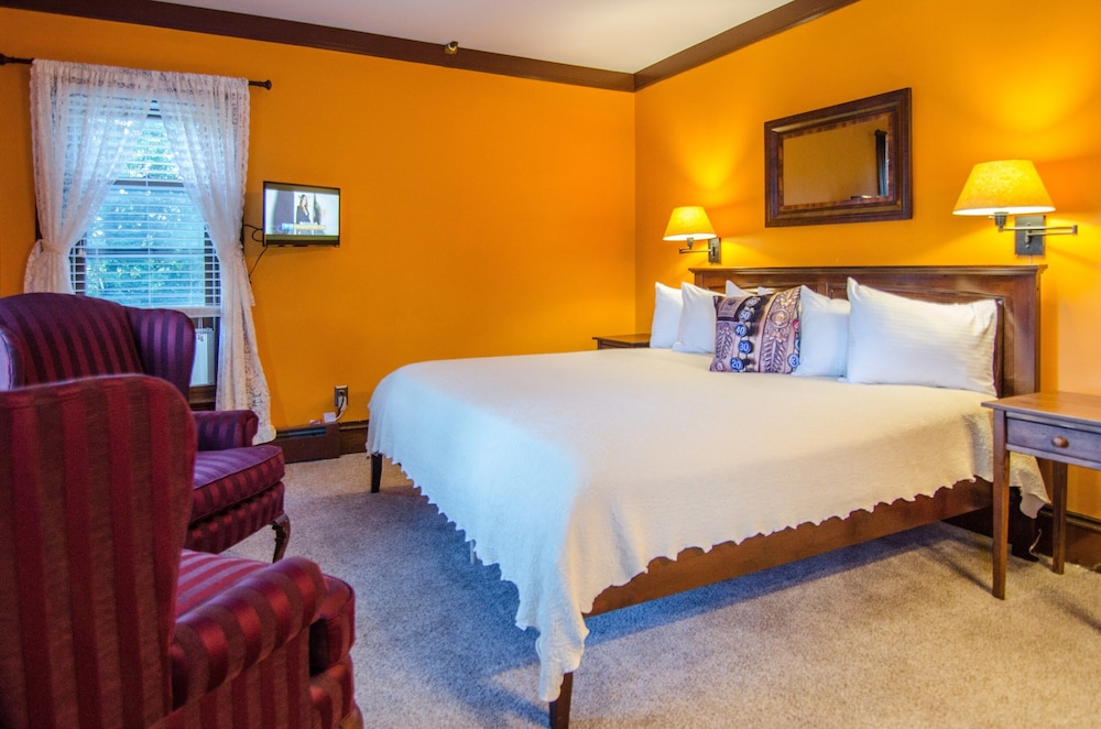 Panoramic Double Room, 1 King Bed, Private Bathroom, City View