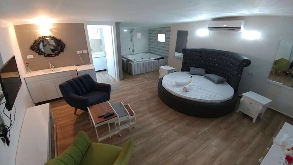 Superior Suite photo 1