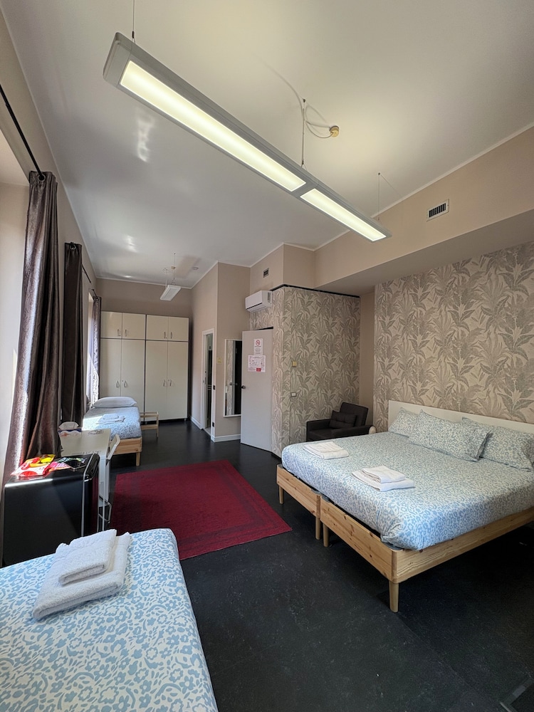 Comfort Quadruple Room, City View