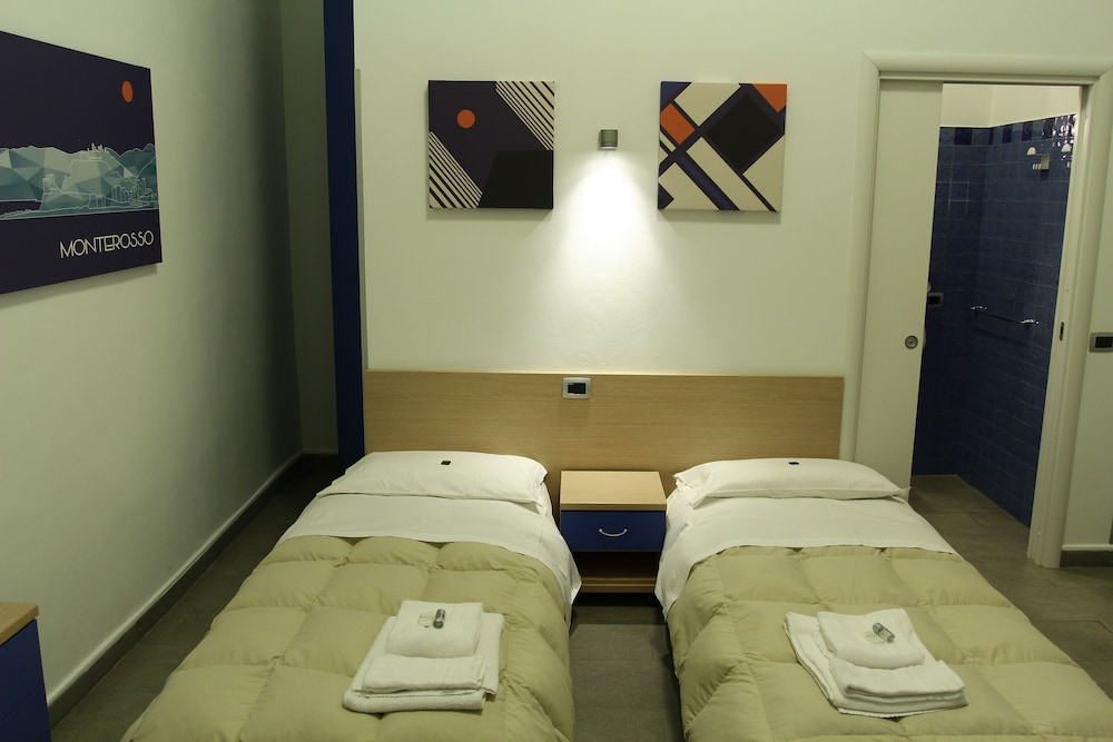 Double or Twin Room photo 3