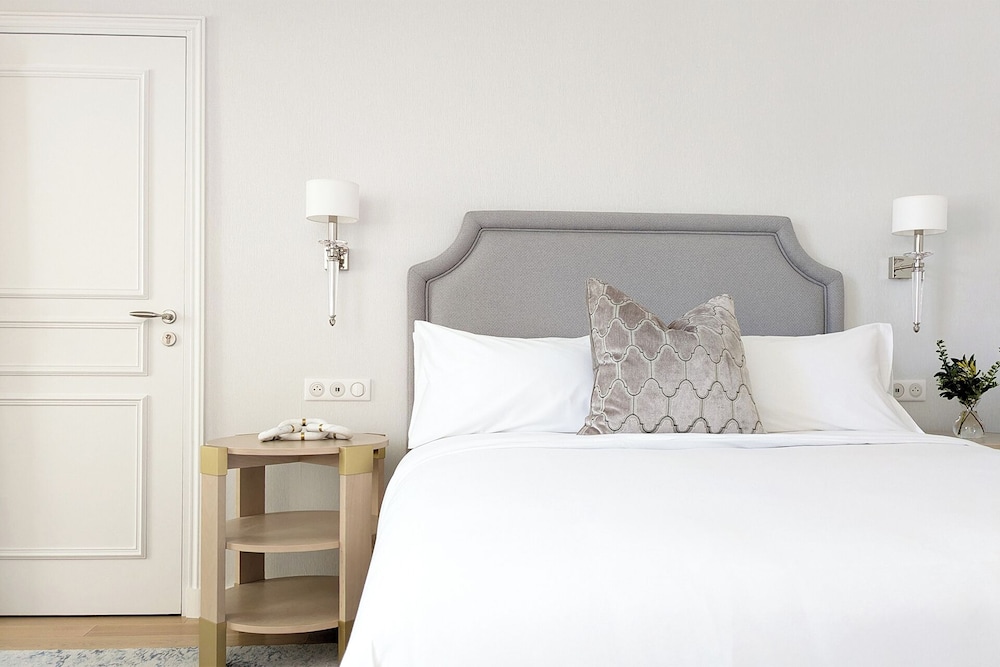 Deluxe Double Room, Courtyard View