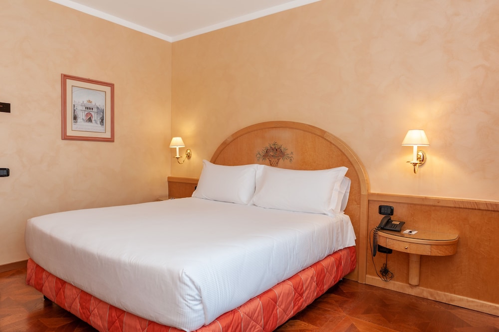Classic Double Room - Photo 3