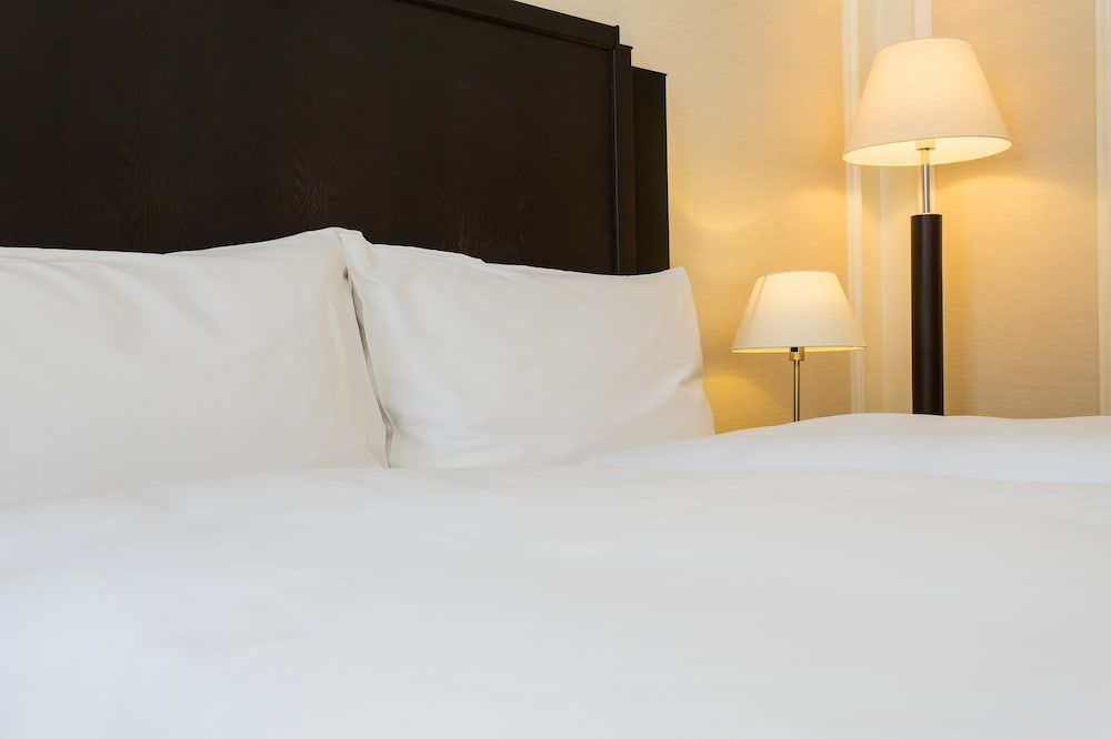Economy Double Room, 1 Queen Bed, Non Smoking - Photo 4