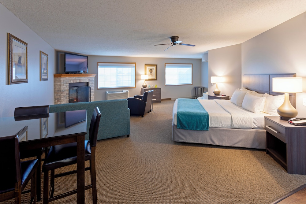 Suite, 1 King 1 Bed Whirlpool Fireplace photo 2