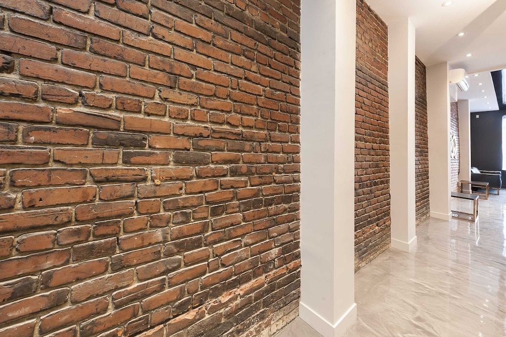 Loft, 1 Bedroom (1302) thumbnail 6