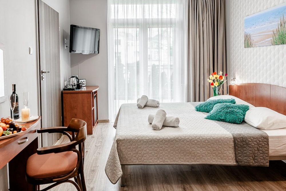 Classic Double or Twin Room photo 3