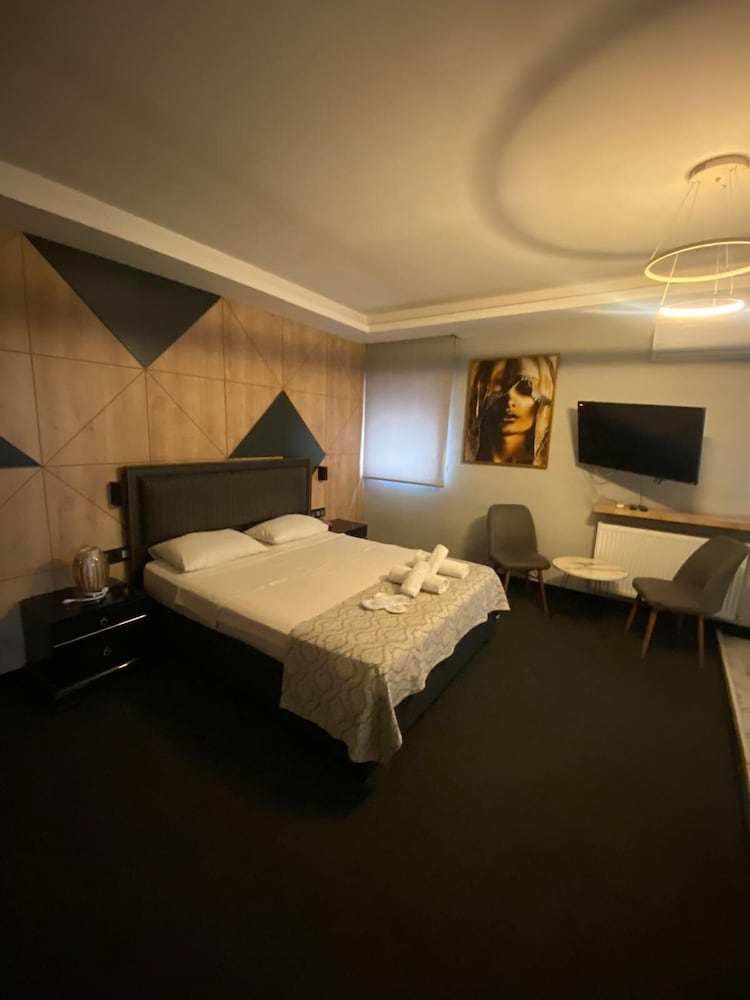 Studio Suite photo 2